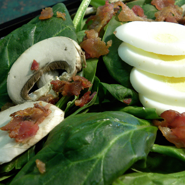 Order Classic Bacon Spinach Salad food online from DaVinci's store, Lincoln on bringmethat.com